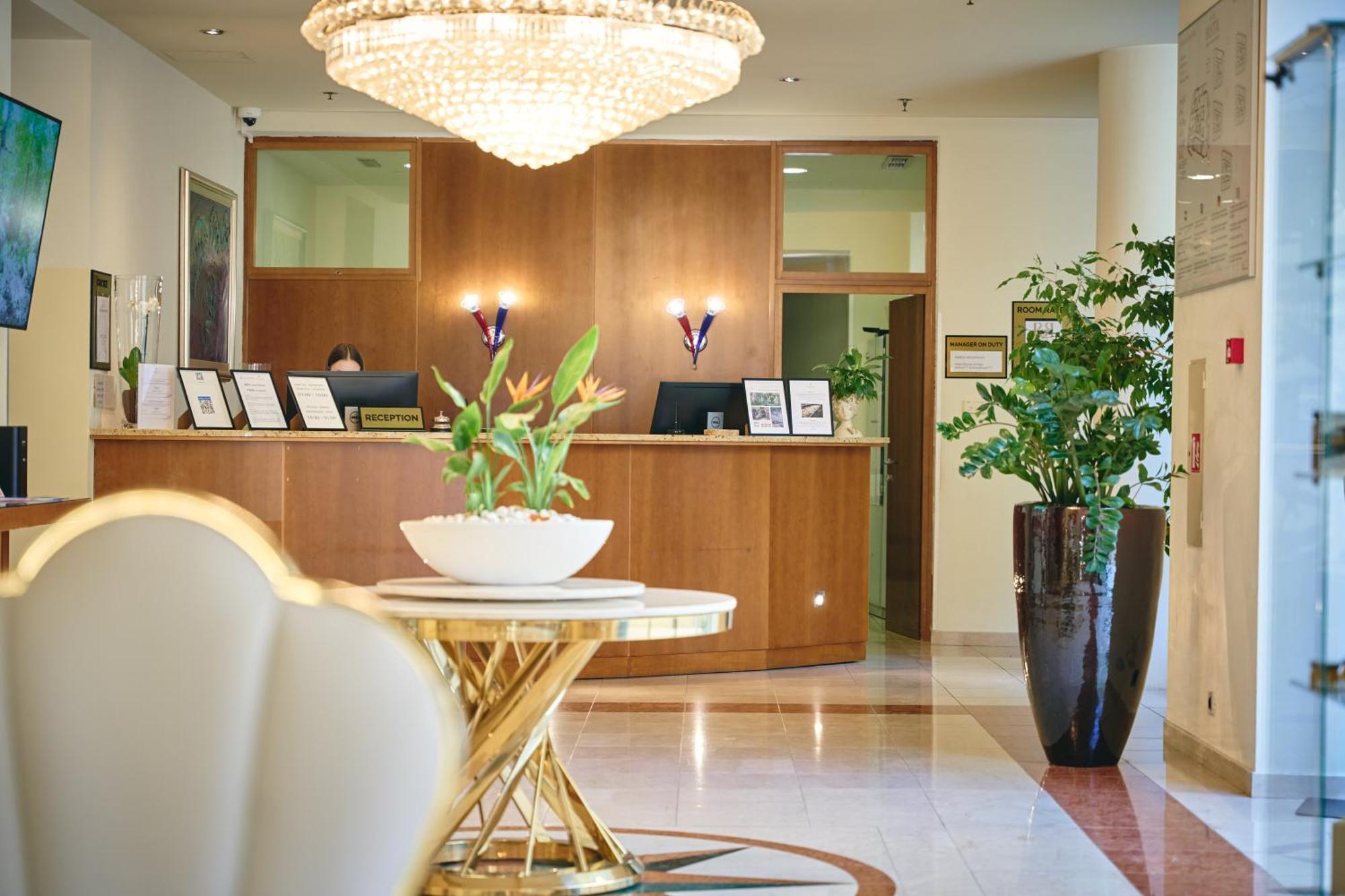 Bristol Hotel